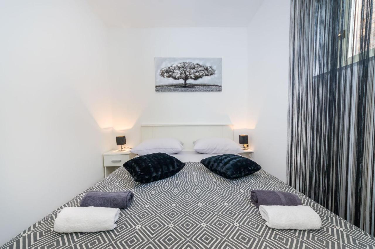 Apartman Nino Novigrad  Екстериор снимка