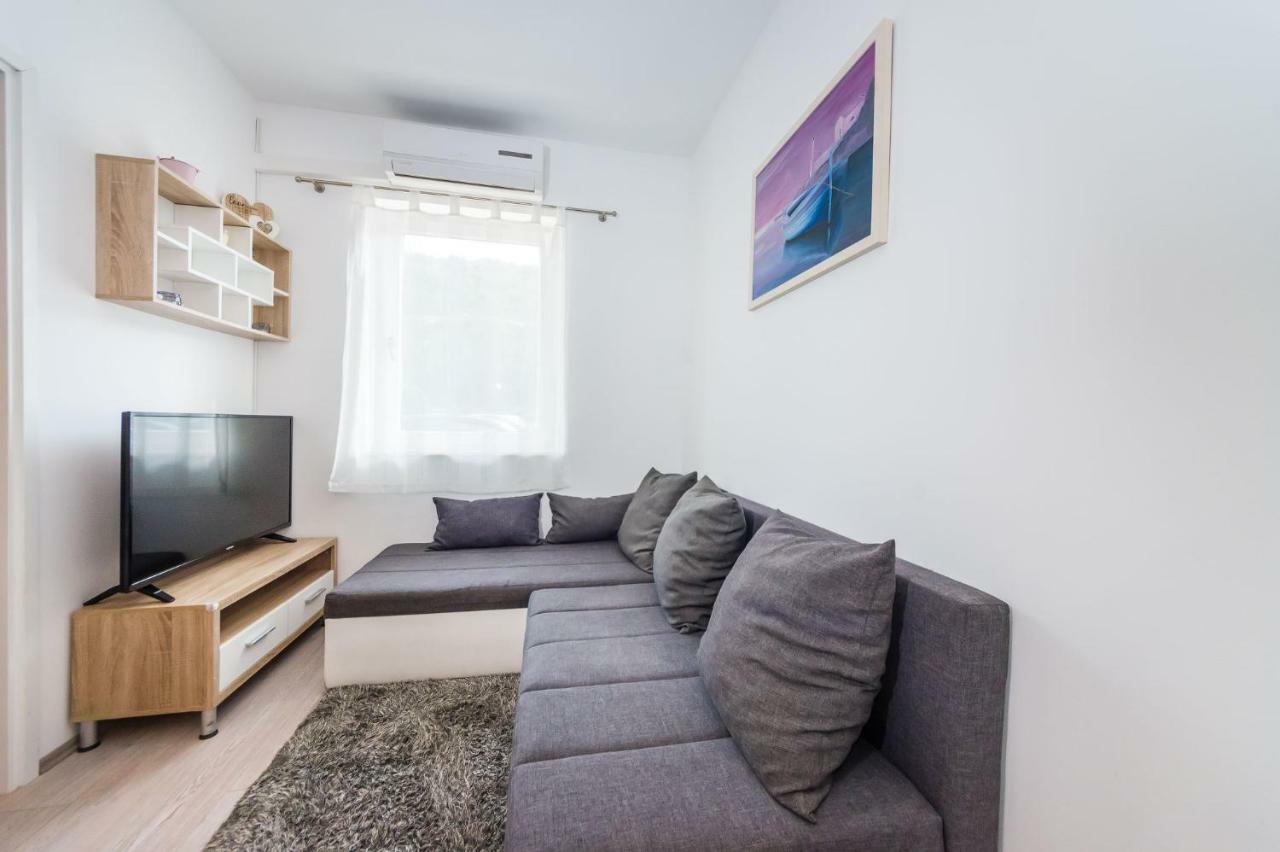 Apartman Nino Novigrad  Екстериор снимка