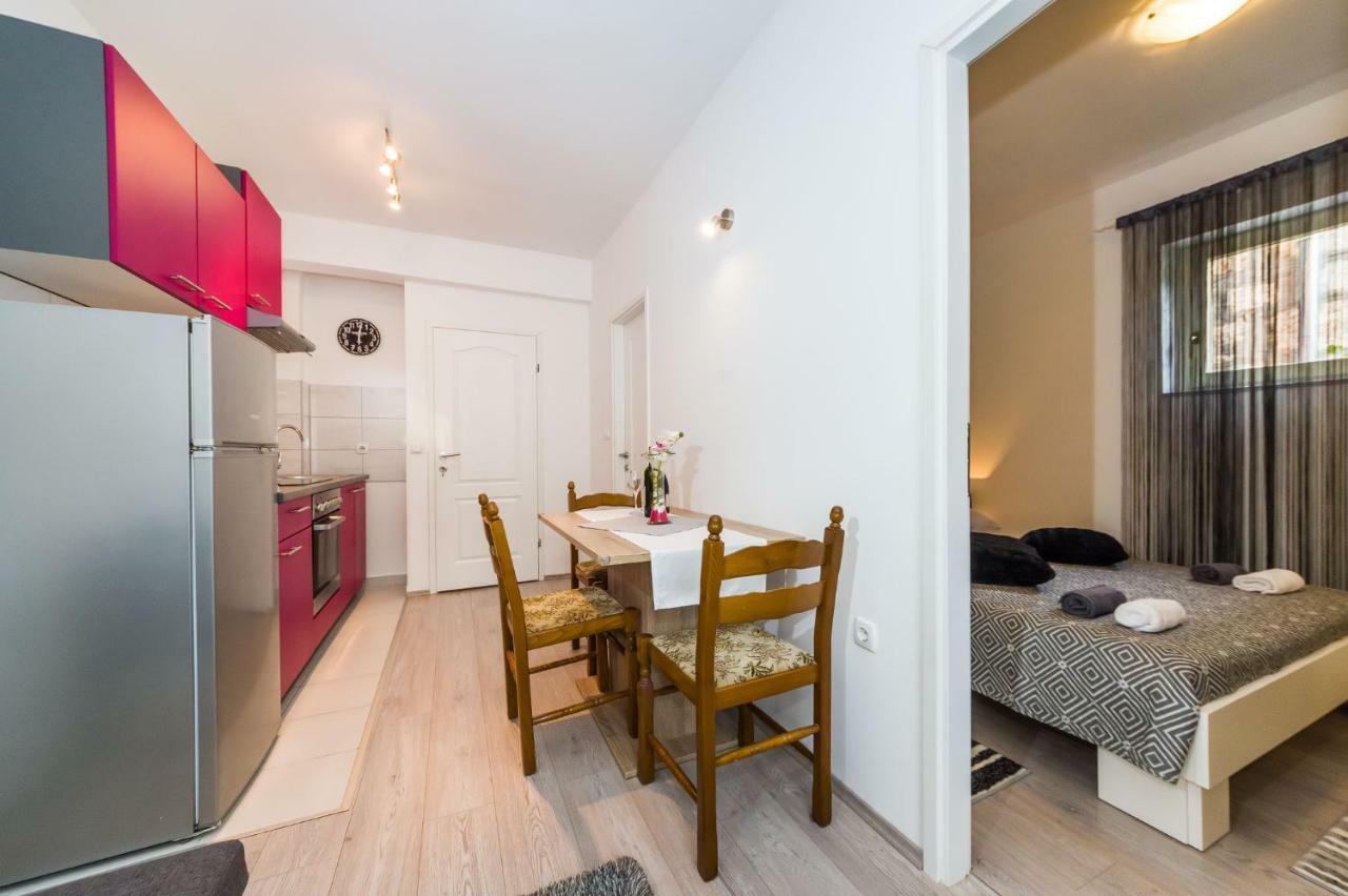 Apartman Nino Novigrad  Екстериор снимка